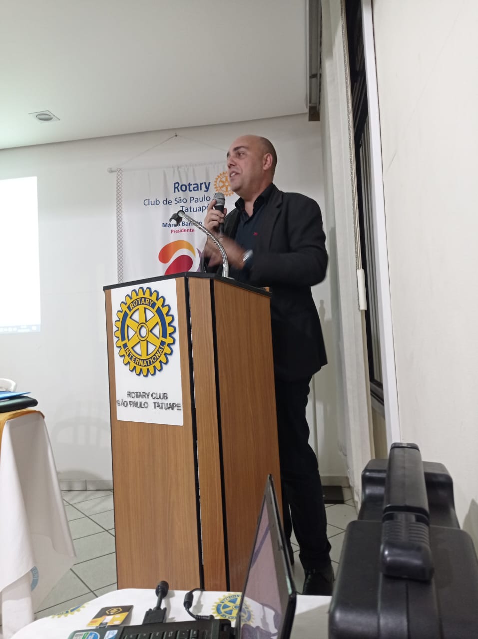 Rodmar durante treinamento in company